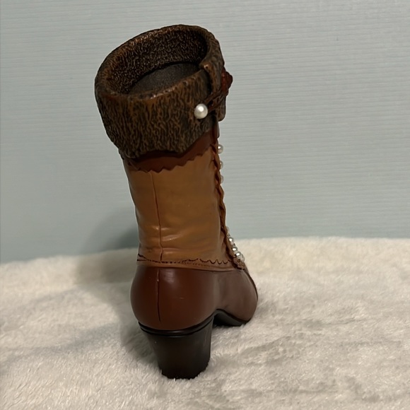 Just the Right Shoe Titled “High Buttoned Boot” #25034 (1999) Miniature Shoe - Picture 7 of 9
